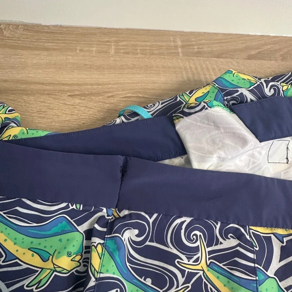 Vineyard Vines Mens 38 Board Shorts Dolphin Fish Performance Swim Trunks Pockets
